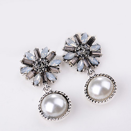 Earring Rhinestone Earrings Set Jewelry Women Wedding / Party Rhinestone / Silver Plated 1 pair Clear