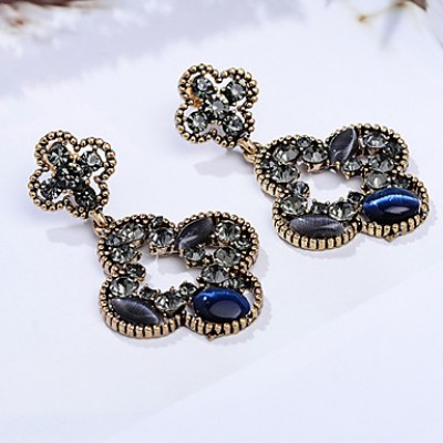 Earring Rhinestone Earrings Set Jewelry Women Wedding / Party Rhinestone / Silver Plated 1 pair Clear